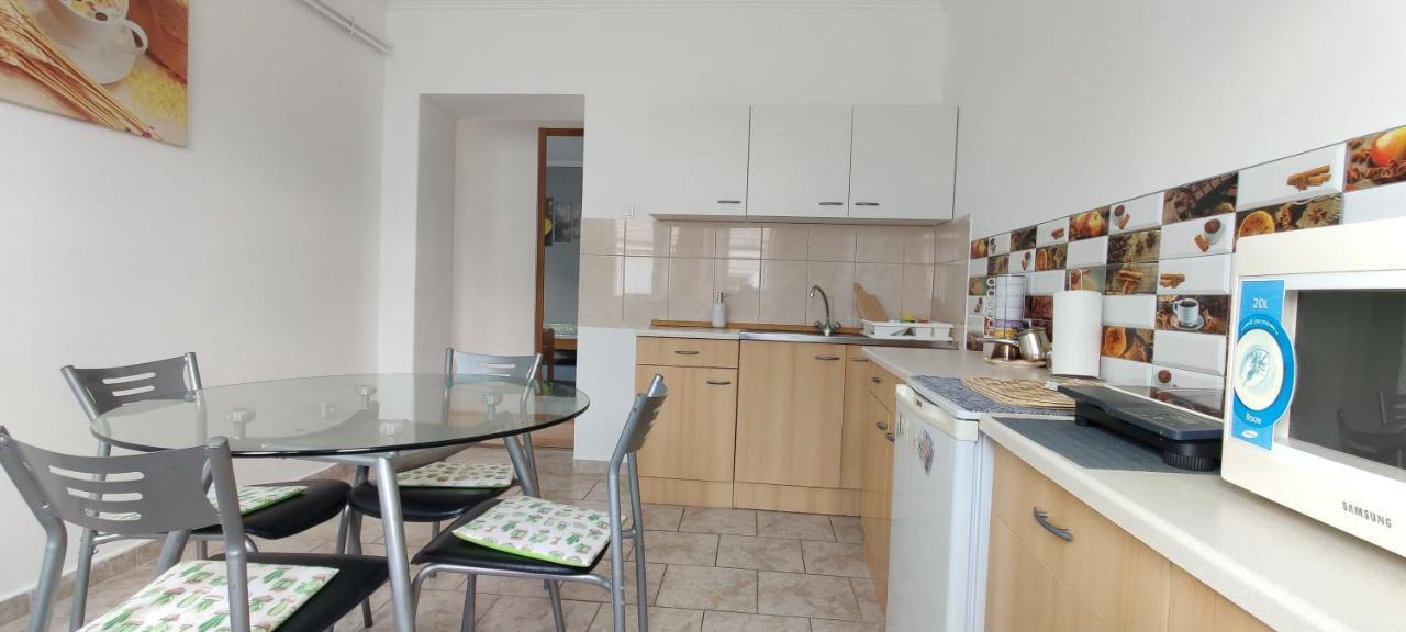 Katalin Apartmanhaz Miskolc Exterior photo