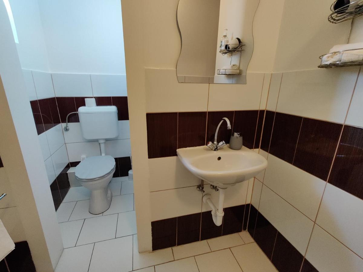 Katalin Apartmanhaz Miskolc Exterior photo