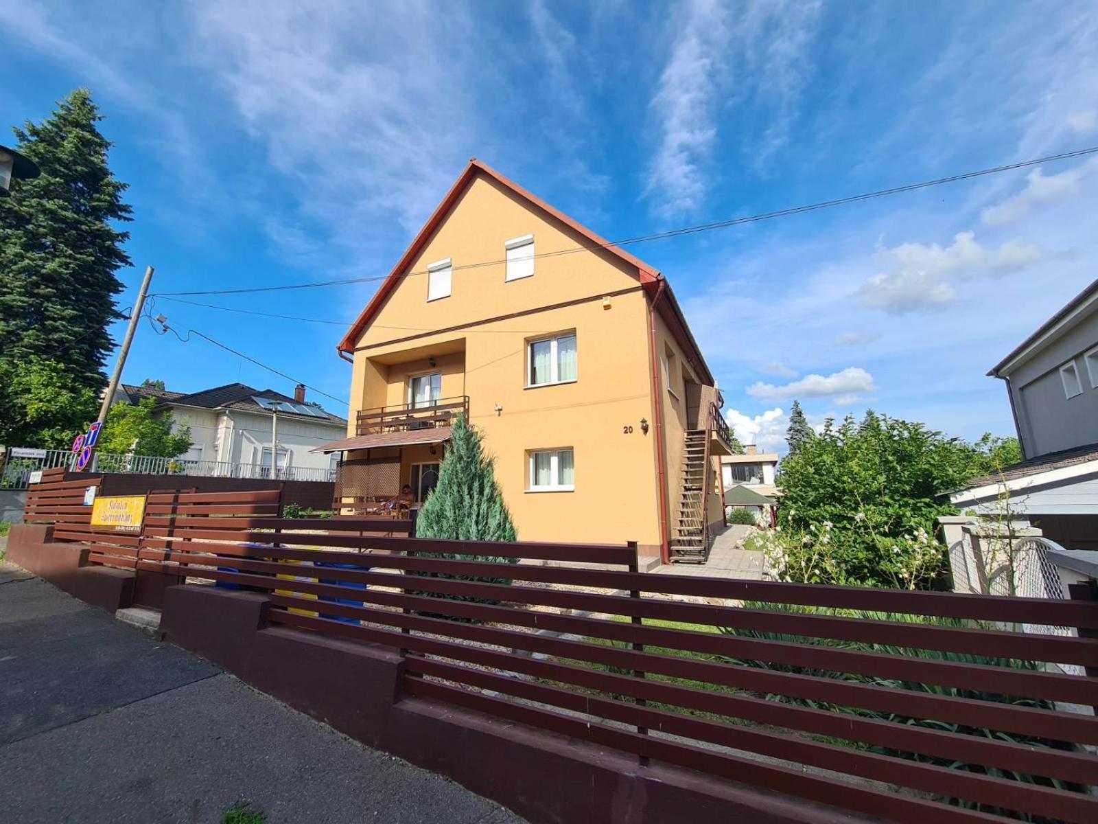 Katalin Apartmanhaz Miskolc Exterior photo